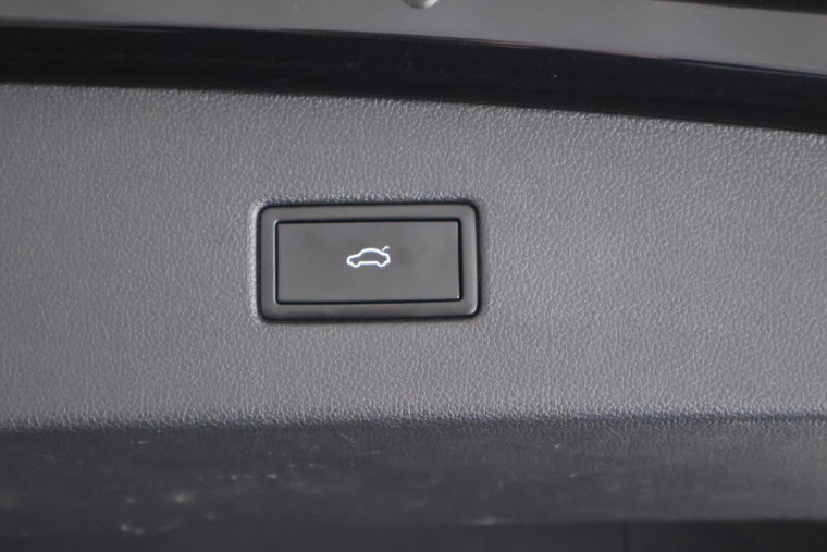 Vehicle Image 41