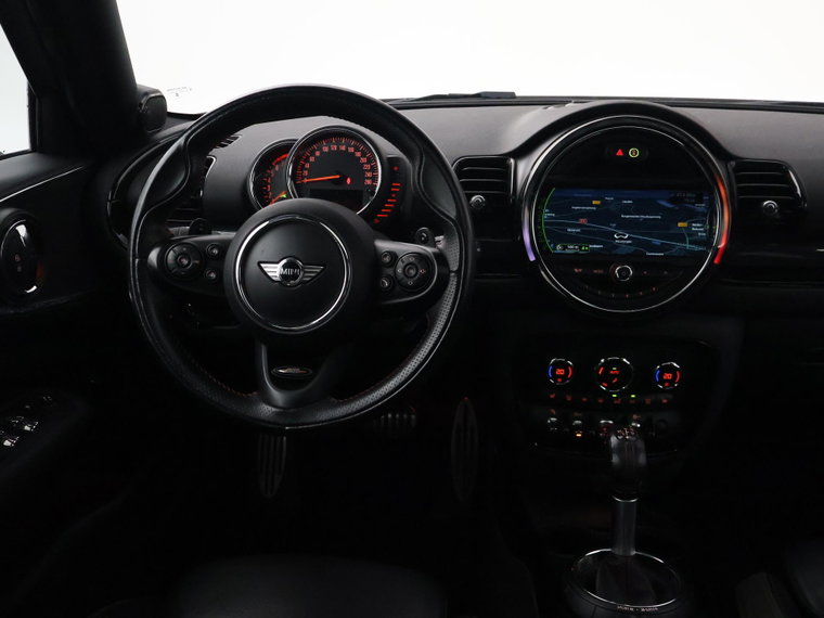 Vehicle Image 38
