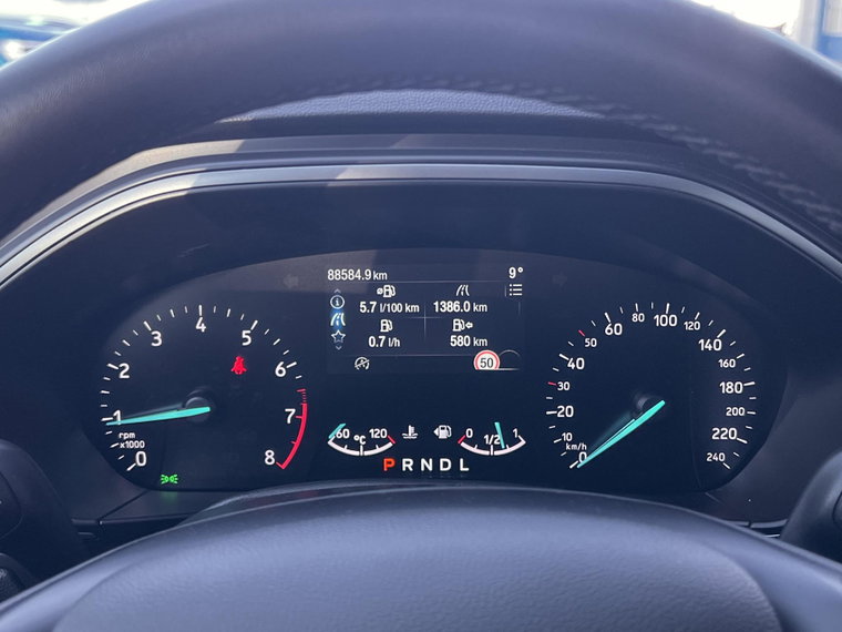 Vehicle Image 19