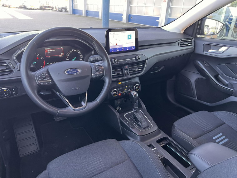 Vehicle Image 26