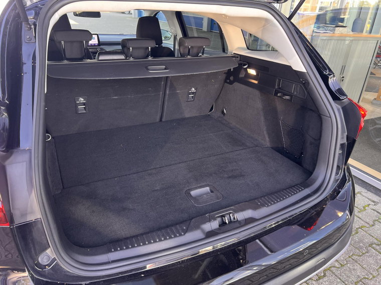 Vehicle Image 28