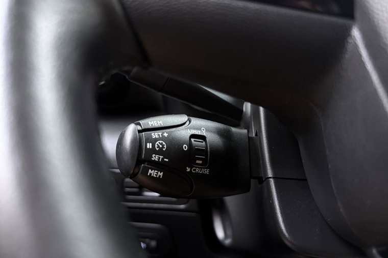 Vehicle Image 24
