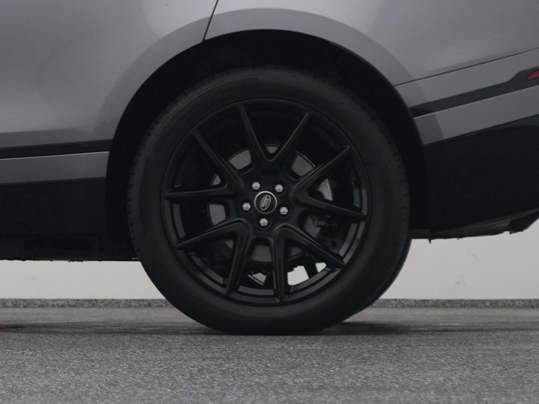 Vehicle Image 40