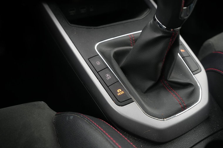 Vehicle Image 26