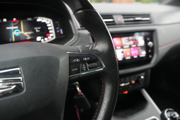 Vehicle Image 30