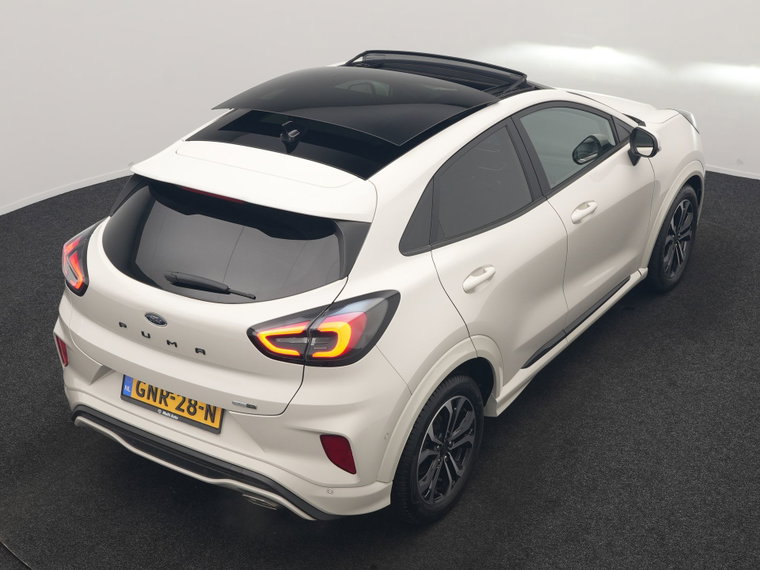 Vehicle Image 36
