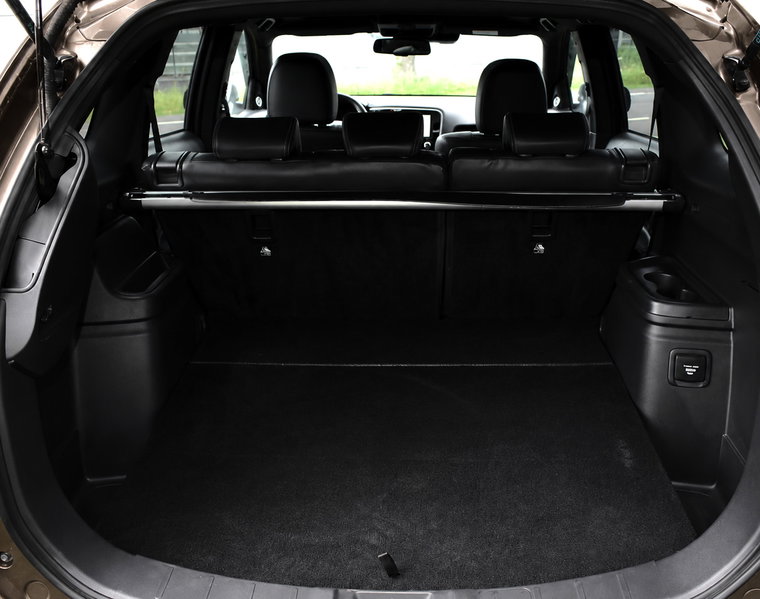 Vehicle Image 32