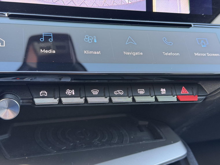 Vehicle Image 27