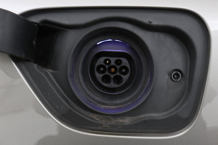 Vehicle Image 22