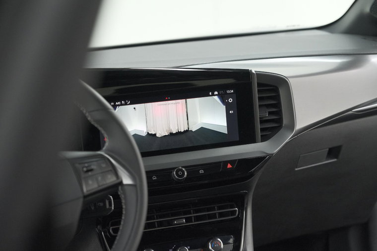 Vehicle Image 48