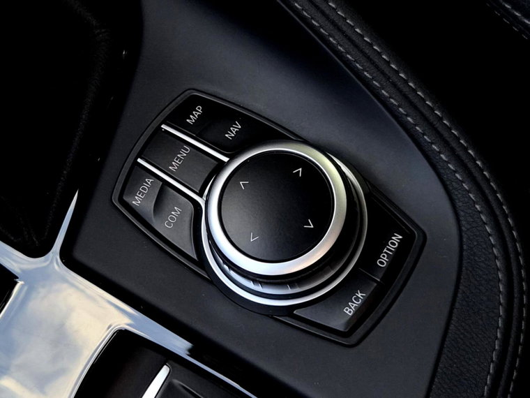 Vehicle Image 48