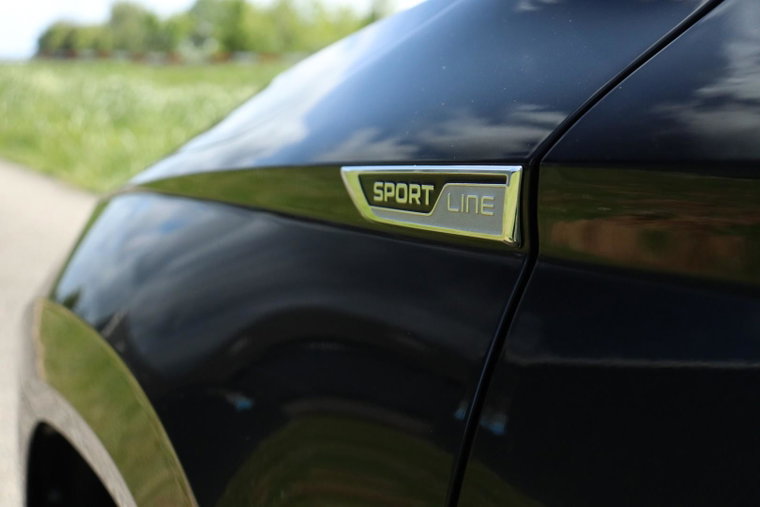 Vehicle Image 19