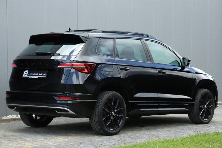 Vehicle Image 9