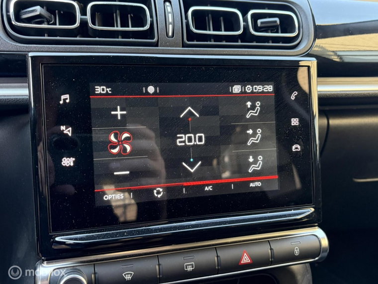 Vehicle Image 28