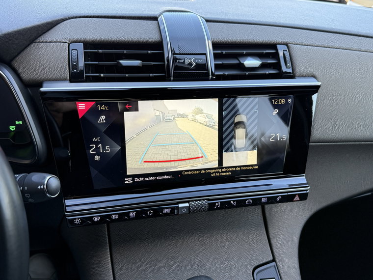 Vehicle Image 30