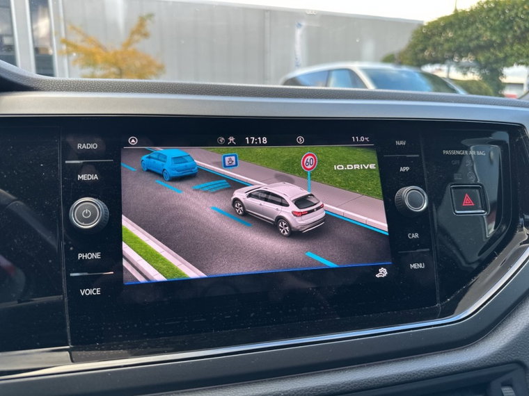 Vehicle Image 23