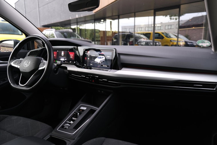 Vehicle Image 36