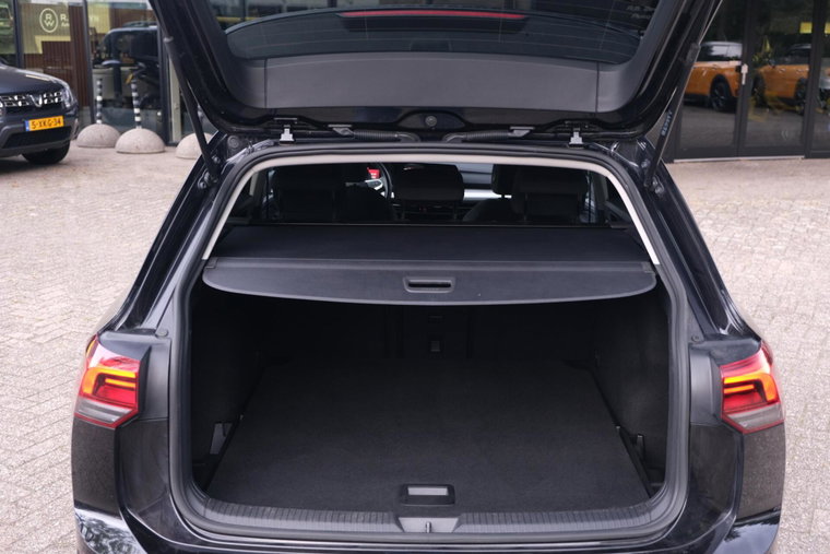 Vehicle Image 40