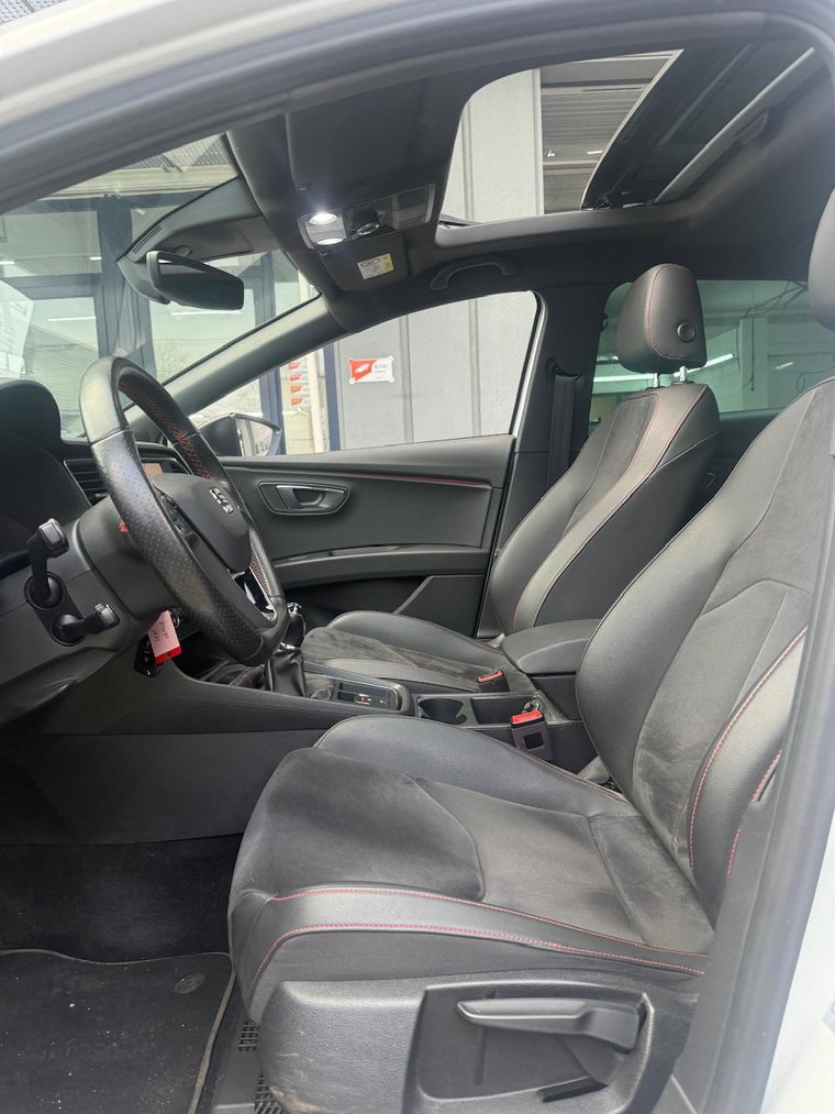 Vehicle Image 28