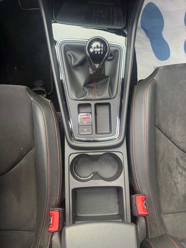 Vehicle Image 42