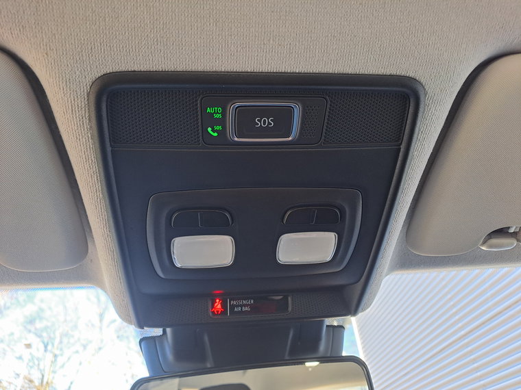 Vehicle Image 25