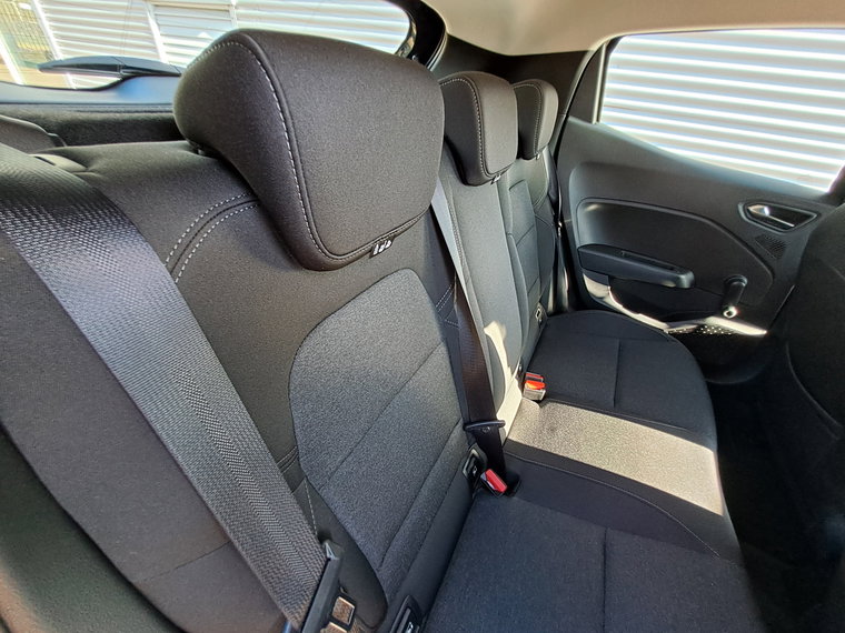 Vehicle Image 35