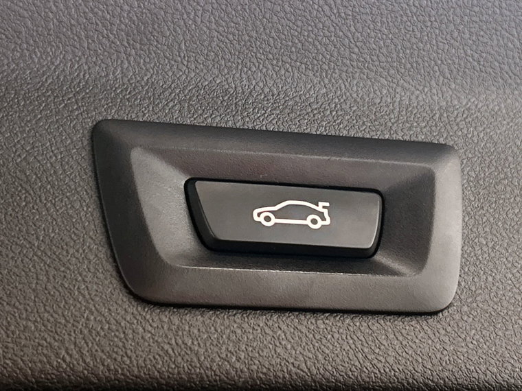Vehicle Image 48