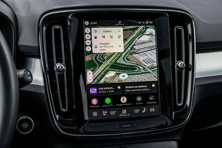 Vehicle Image 18