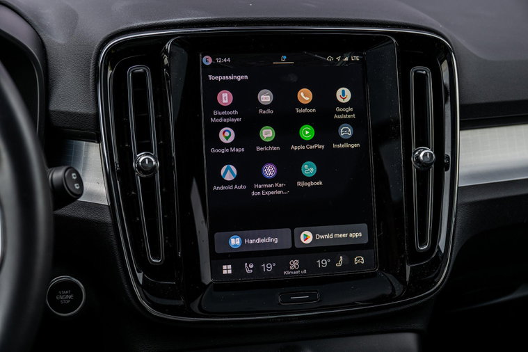 Vehicle Image 19