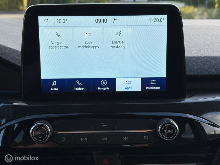 Vehicle Image 26