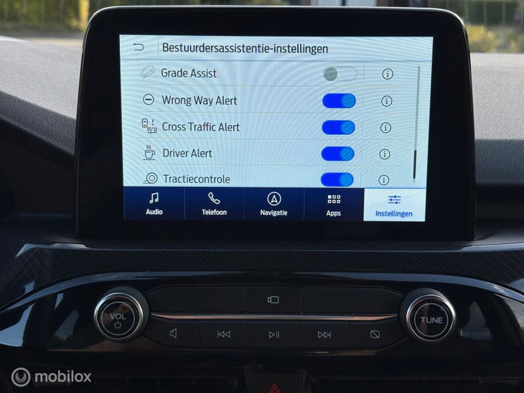 Vehicle Image 30