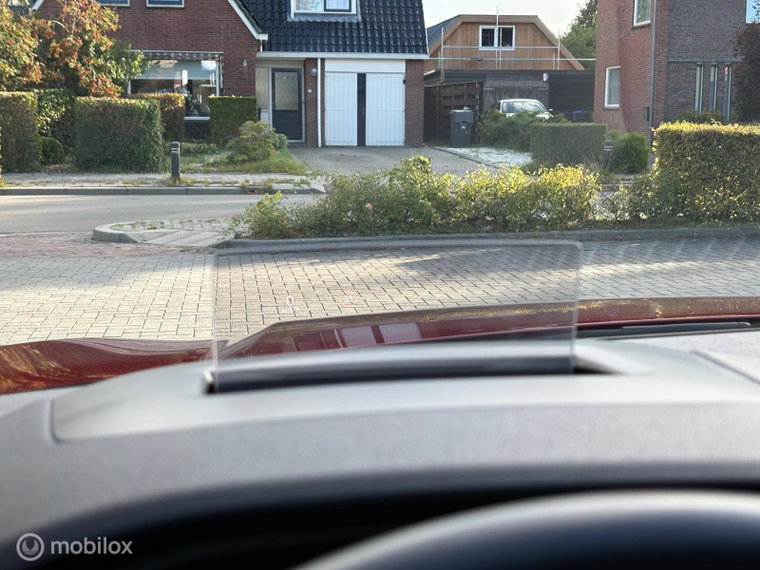 Vehicle Image 34