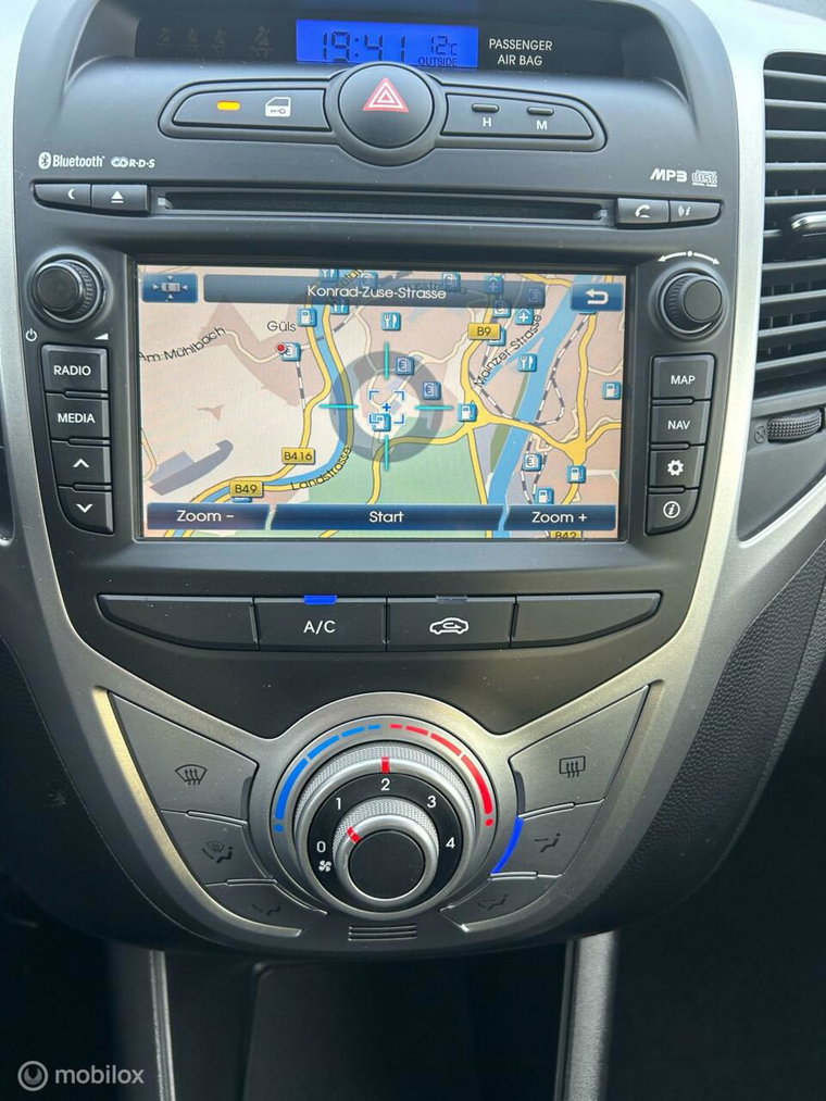 Vehicle Image 17
