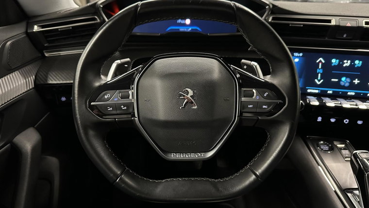 Vehicle Image 25