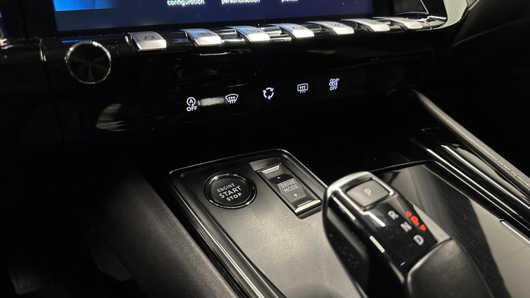 Vehicle Image 45