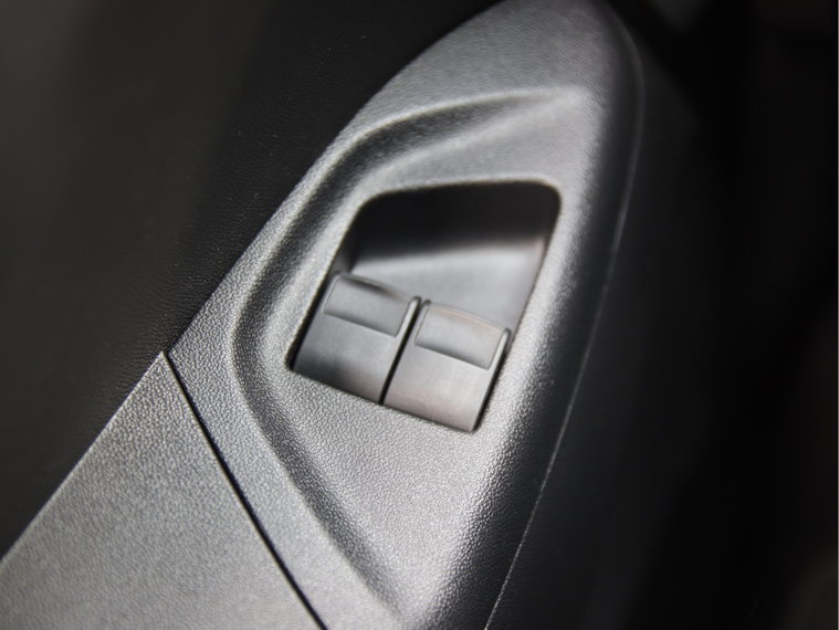 Vehicle Image 29