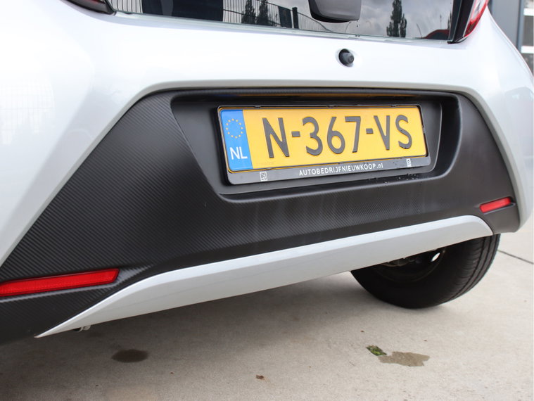 Vehicle Image 33