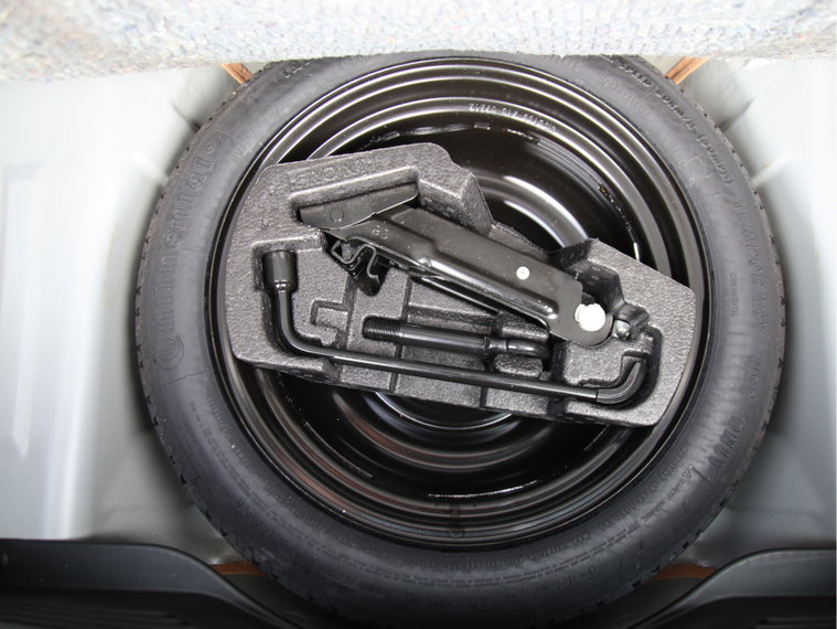 Vehicle Image 35