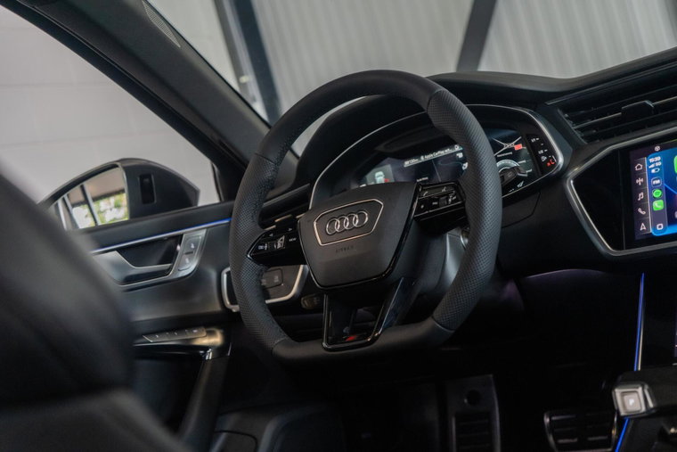 Vehicle Image 39