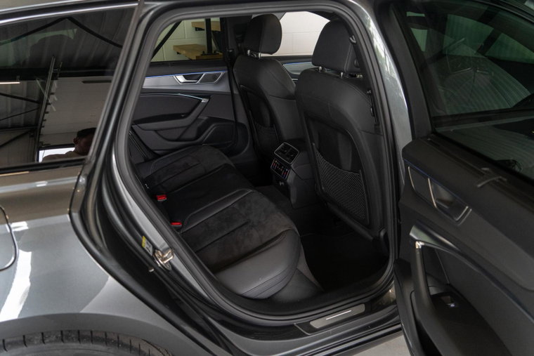 Vehicle Image 50