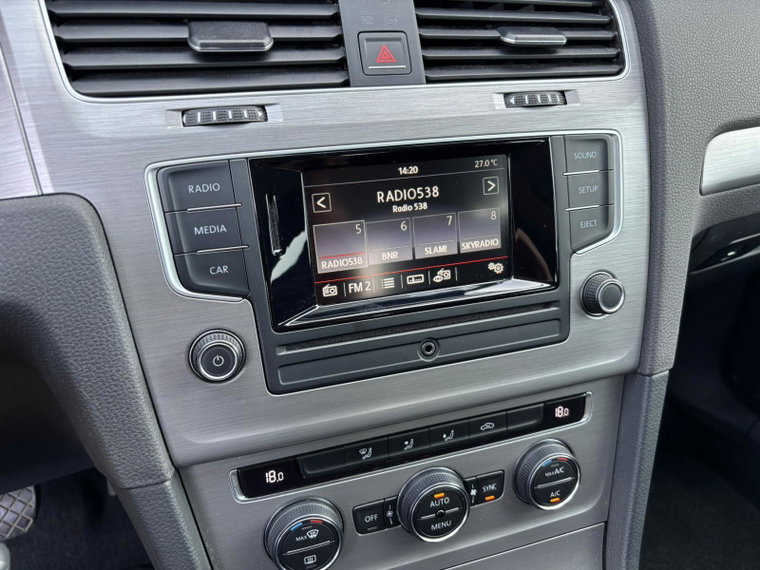 Vehicle Image 19