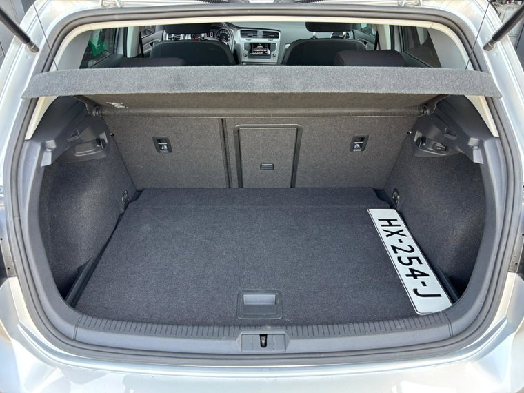Vehicle Image 23