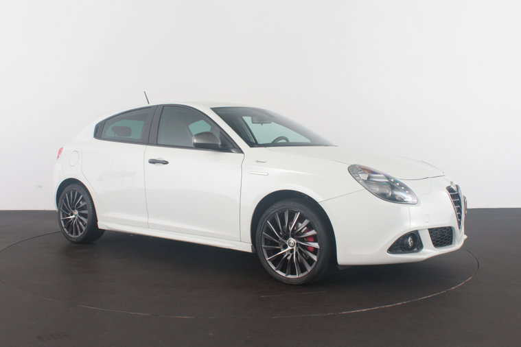 Vehicle Image 16