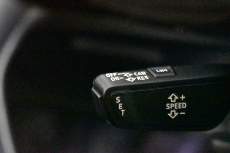Vehicle Image 26
