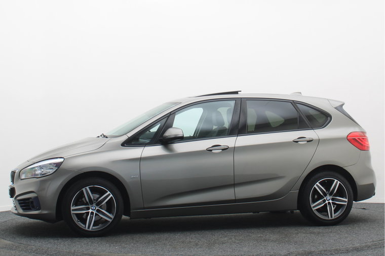 Vehicle Image 16