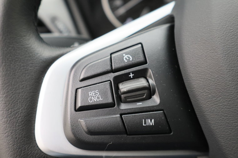 Vehicle Image 28