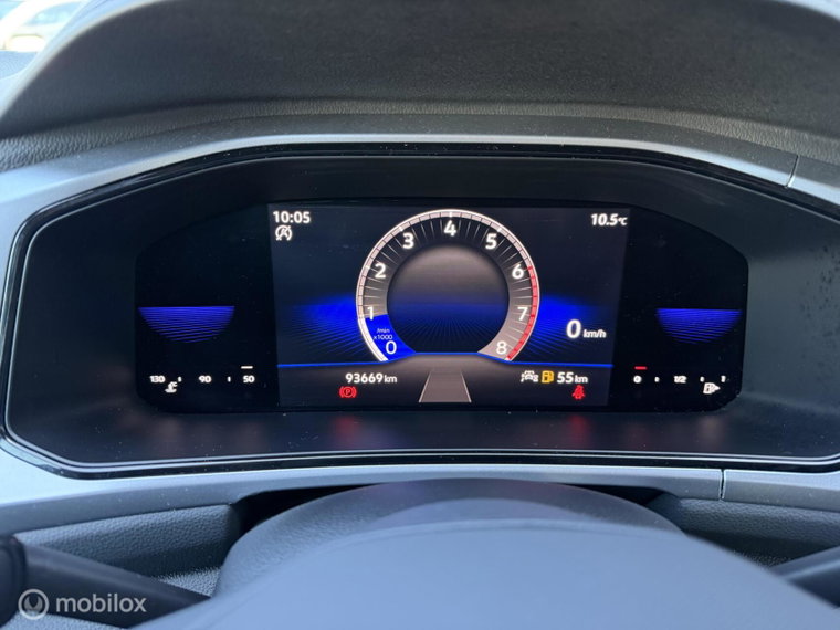 Vehicle Image 40