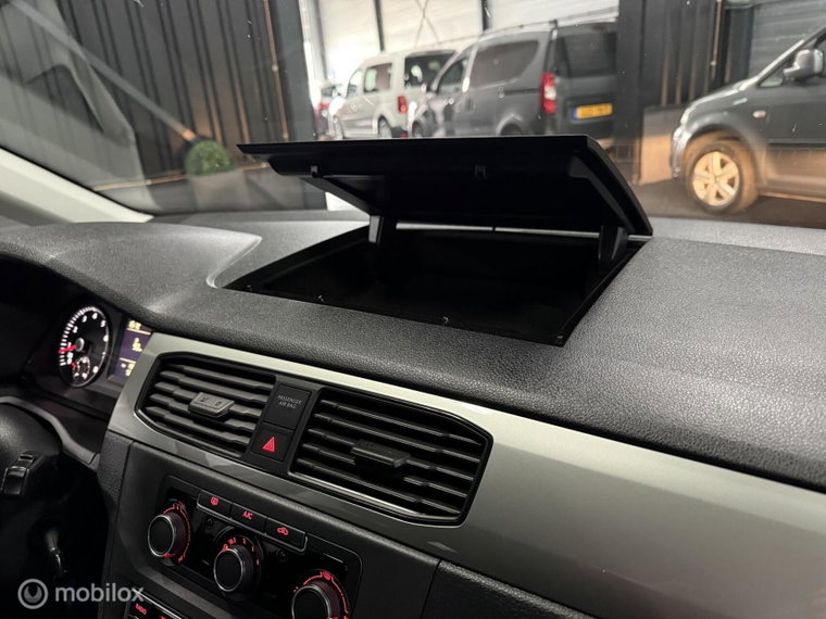 Vehicle Image 33