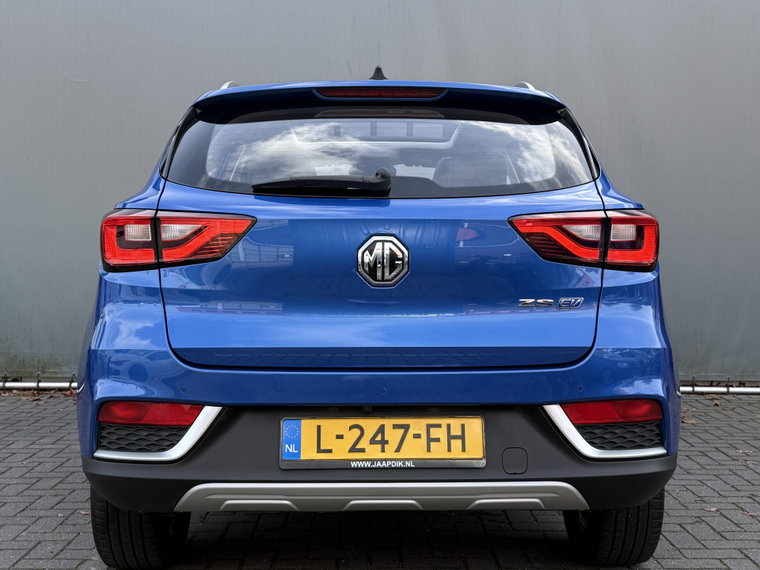 Vehicle Image 38