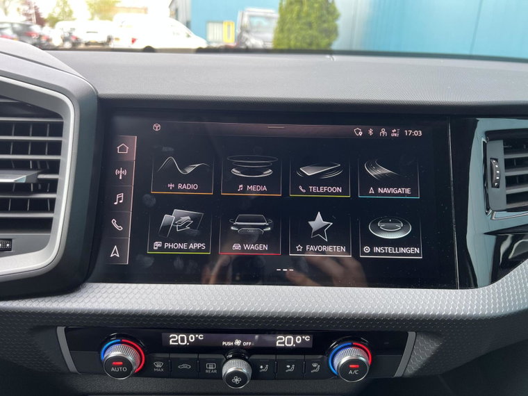 Vehicle Image 19